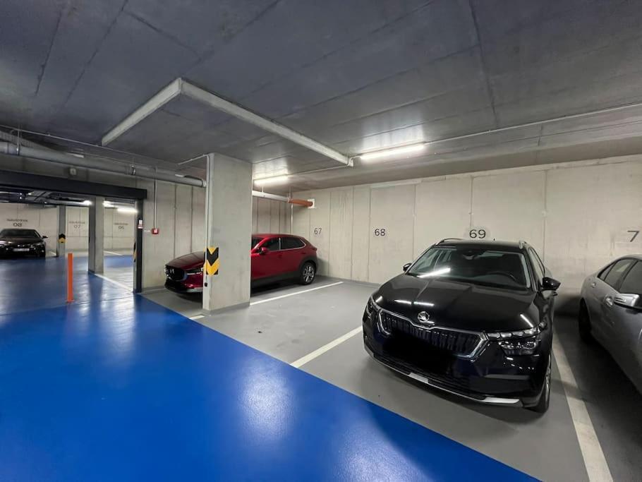 Modern Apartment • Garden • Near The City Center Prague Exterior photo
